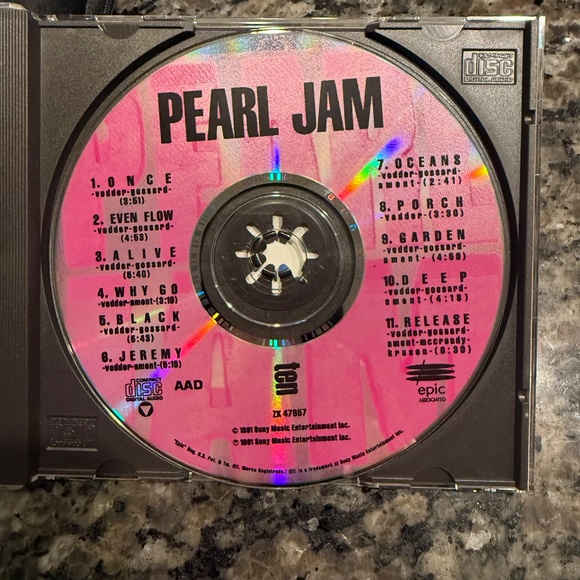 Pearl Jam - Ten CD - Picture 3 of 6